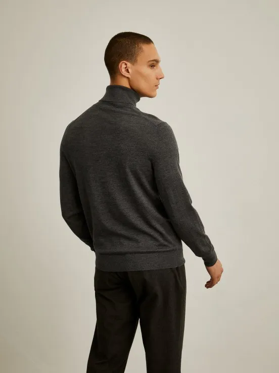 100% wool turtleneck sweater