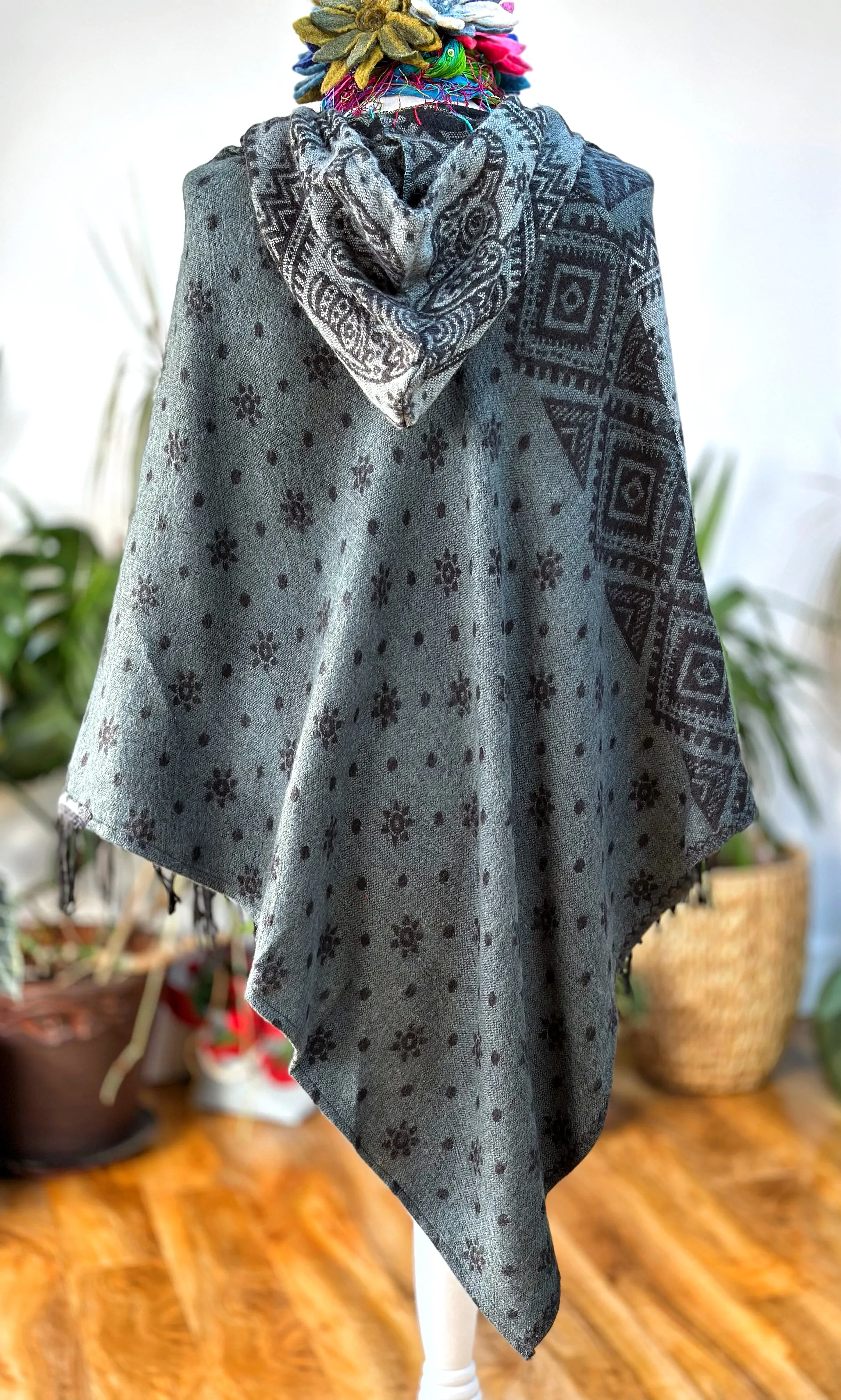 BLACK / GREY INDIAN ELEPHANT HOODED PONCHO