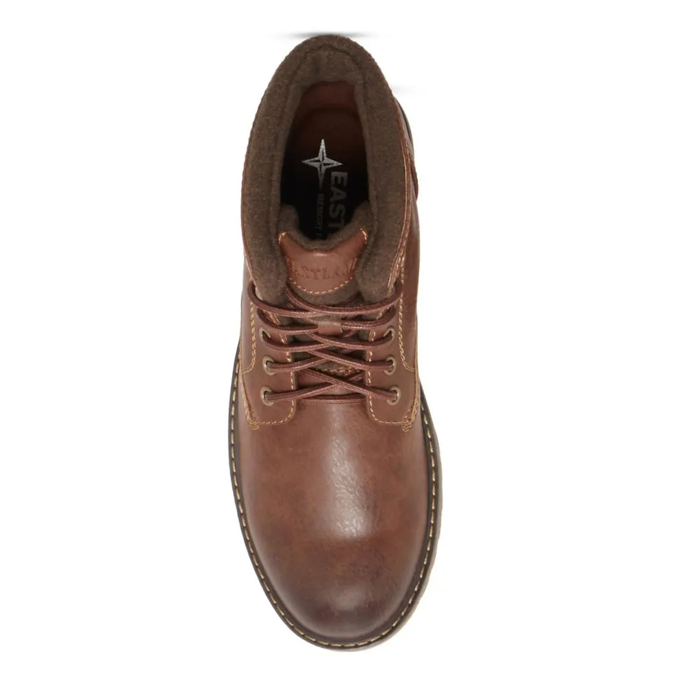 EASTLAND  MENS FINN CHUKKA BOOT