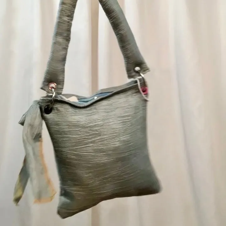 Handmade puff bow bag