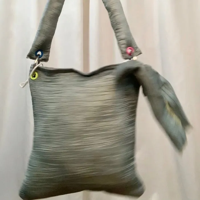 Handmade puff bow bag