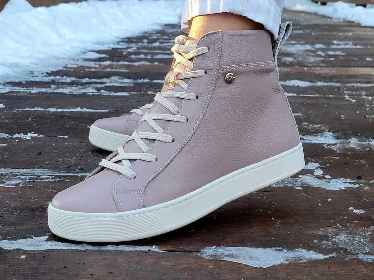 Moka Leather high top sneaker