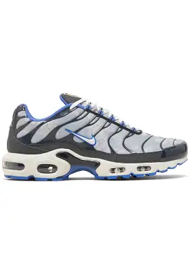 Nike Air Max Plus Social F.C.