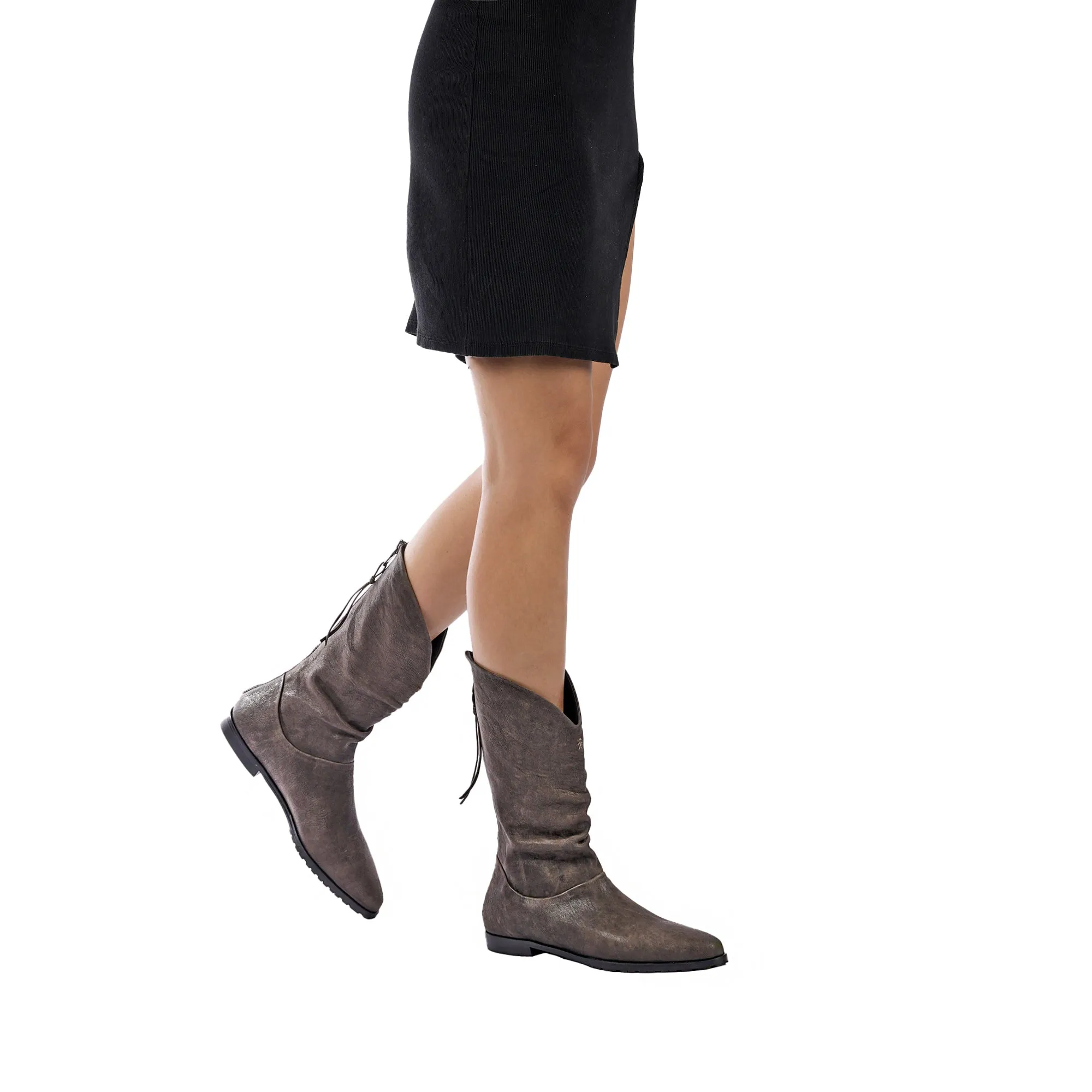 Pointed Boot Grattato Dark Brown