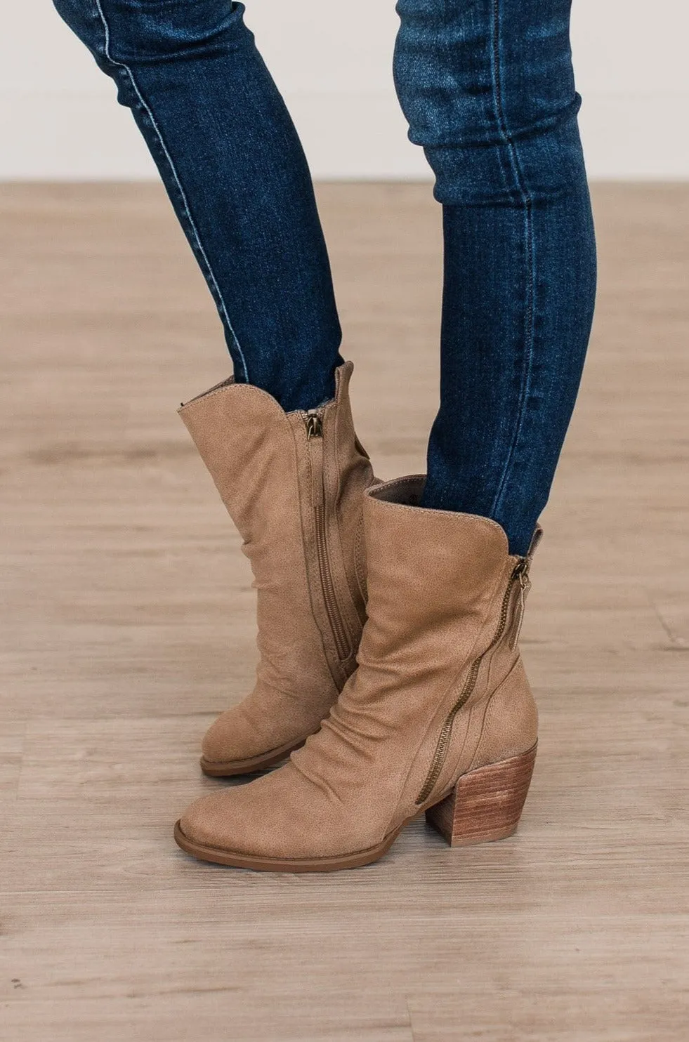 Very G Desiree Booties- Natural