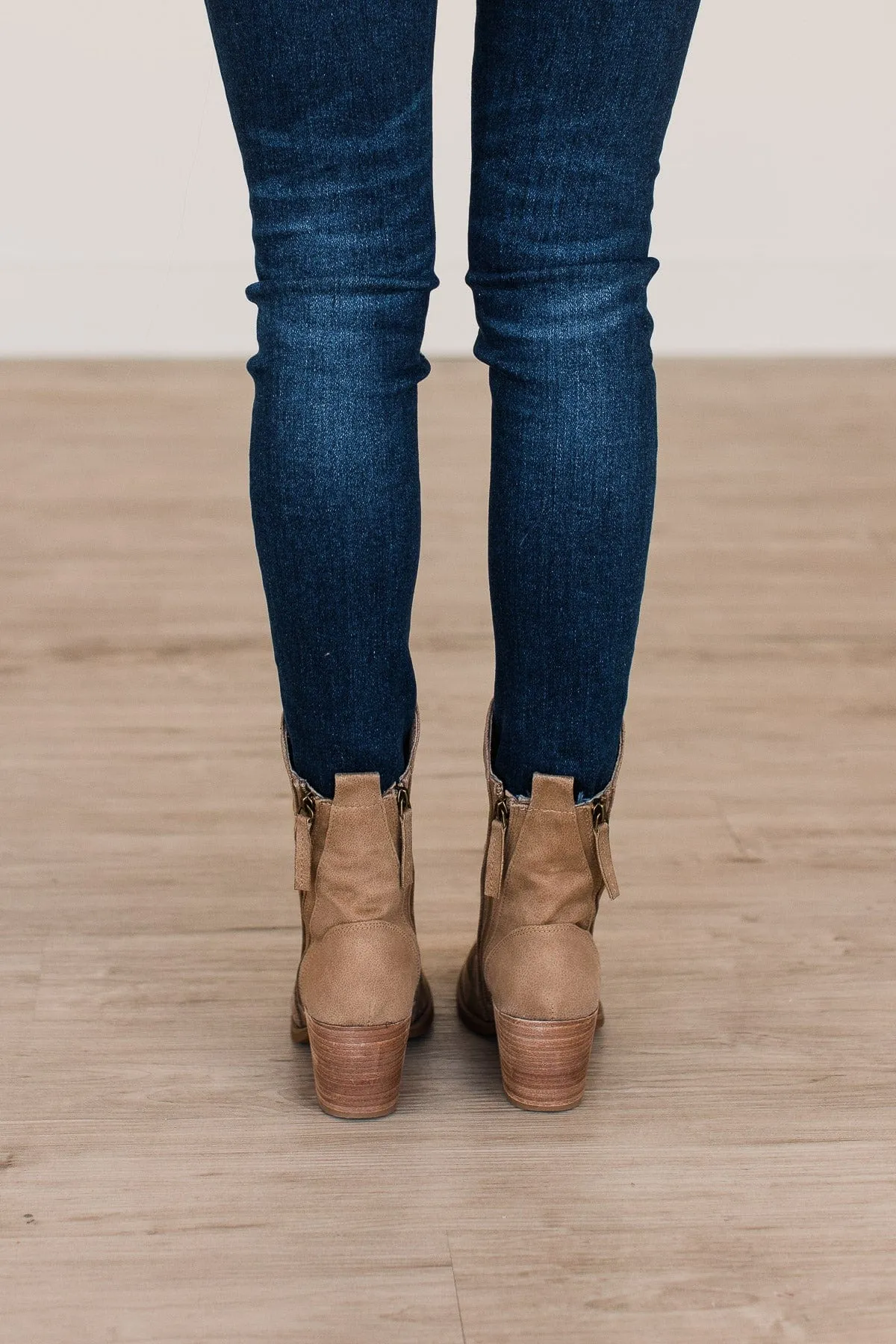 Very G Desiree Booties- Natural